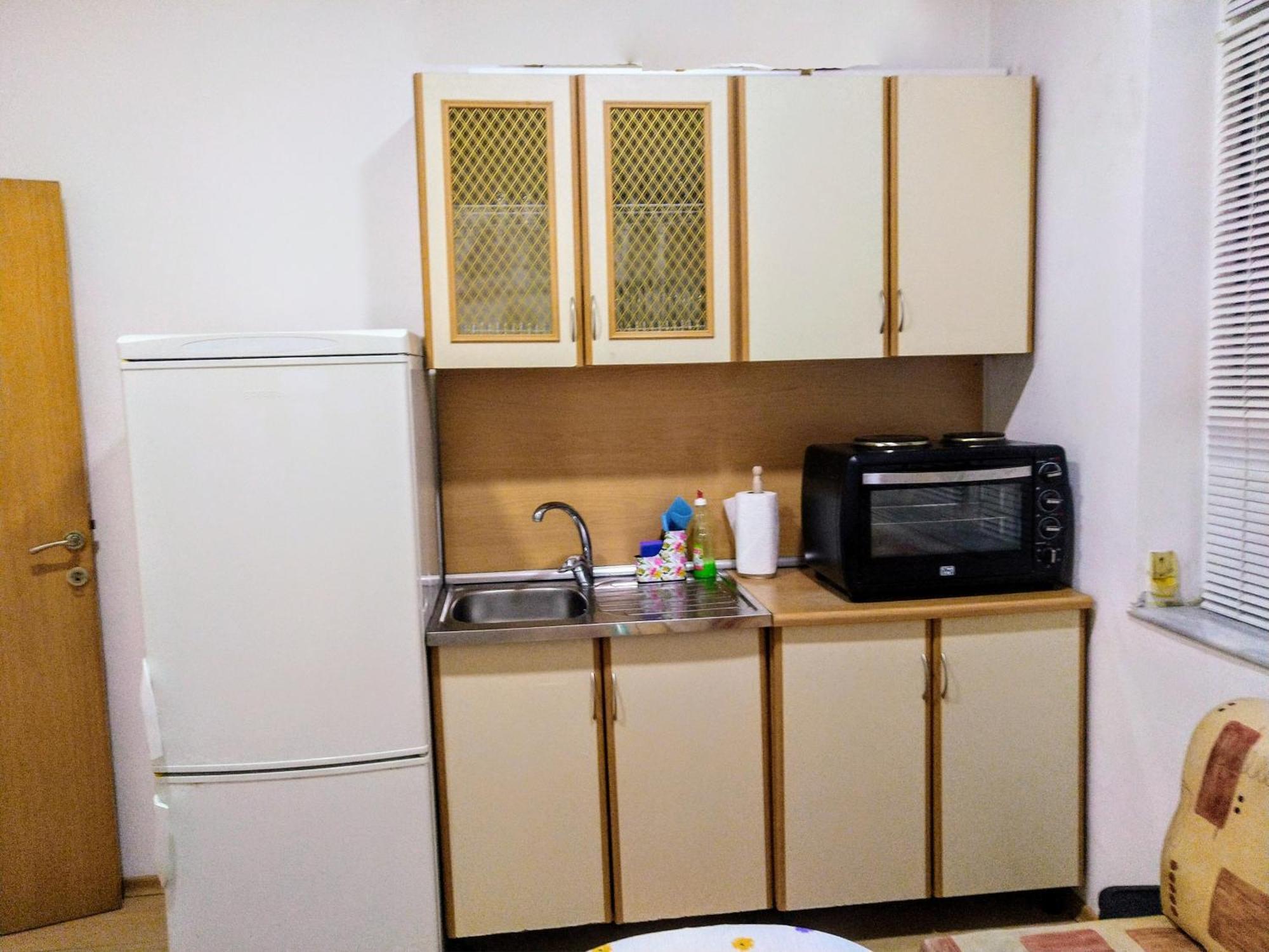 Downtown - Compact Low Cost Flat - 1St Floor Burgas Esterno foto